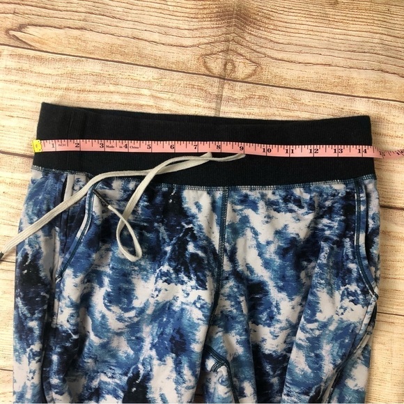 Lululemon Joggers - Picture 10 of 11